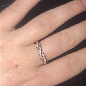 Rose gold pandora ring size 6
